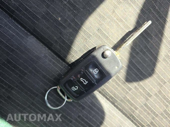 2013 Volkswagen Tiguan S – miniatura 8