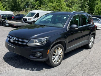 2013 Volkswagen Tiguan SE w/Sunroof & Navigation — samochód z USA z aukcji Manheim, oferta Kup Teraz w AUTOMAX