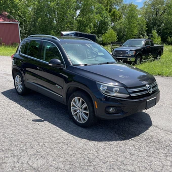 2013 Volkswagen Tiguan SE w/Sunroof & Navigation - miniatura 12