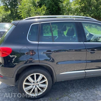 2013 Volkswagen Tiguan SE w/Sunroof & Navigation - miniatura 9
