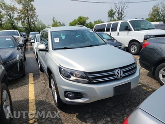 2013 Volkswagen Tiguan SE - miniatura 3