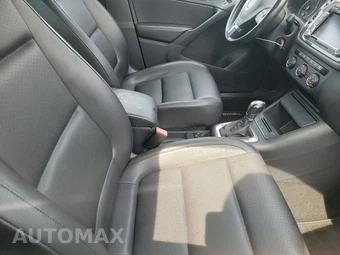 2013 Volkswagen Tiguan SE - miniatura 8