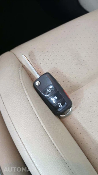 2013 Volkswagen Tiguan SE – miniatura 25