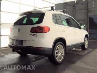 2013 Volkswagen Tiguan SE - miniatura 4