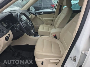 2013 Volkswagen Tiguan SE - miniatura 7