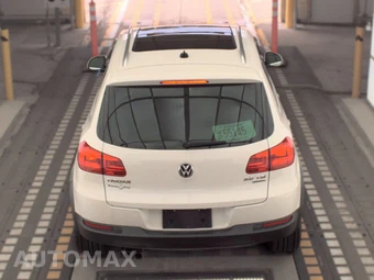 2013 Volkswagen Tiguan SEL - miniatura 5