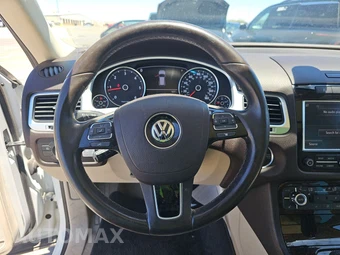 2013 Volkswagen Touareg TDI Executive - miniatura 10