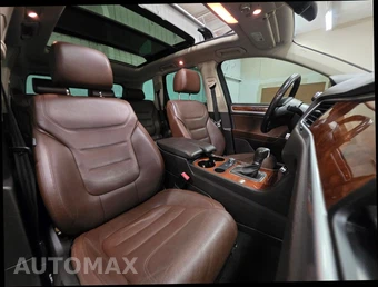 2013 Volkswagen Touareg TDI Lux - miniatura 17