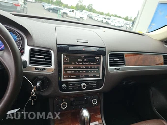 2013 Volkswagen Touareg TDI Lux - miniatura 11
