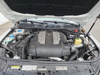 2013 Volkswagen Touareg TDI Lux - miniatura 15