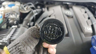 2013 Volkswagen Touareg TDI Lux - miniatura 18