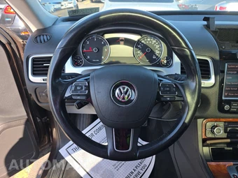 2013 Volkswagen Touareg TDI Lux - miniatura 10