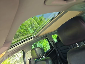 2013 Volkswagen Touareg TDI Sport w/Navigation - miniatura 18