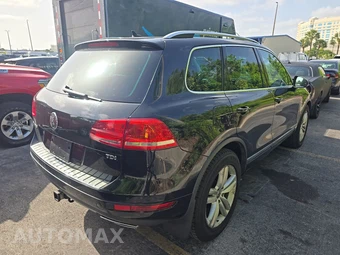 2013 Volkswagen Touareg TDI Sport w/Navigation - miniatura 4