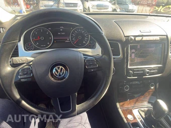 2013 Volkswagen Touareg TDI Sport w/Navigation - miniatura 11