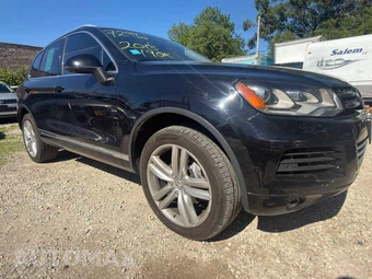 2013 Volkswagen Touareg TDI Sport w/Navigation - miniatura 6