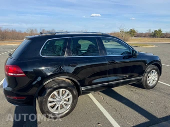 2013 Volkswagen Touareg TDI Sport w/Navigation - miniatura 3