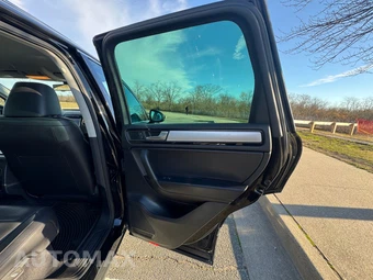 2013 Volkswagen Touareg TDI Sport w/Navigation - miniatura 30