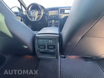 2013 Volkswagen Touareg TDI Sport w/Navigation - miniatura 33