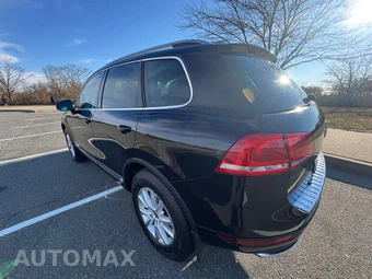 2013 Volkswagen Touareg TDI Sport w/Navigation - miniatura 5