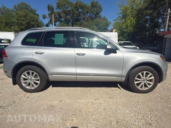 2013 Volkswagen Touareg TDI Sport w/Navigation — car from the USA, Manheim Buy-Now listing at AUTOMAX