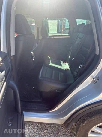 2013 Volkswagen Touareg TDI Sport w/Navigation - miniatura 8