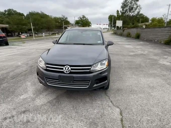 2013 Volkswagen Touareg V6 Executive - miniatura 2