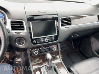 2013 Volkswagen Touareg V6 Executive - miniatura 7