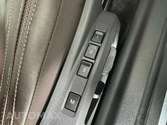 2013 Volvo C70 T5 w/Inscription Pkg - miniatura 31
