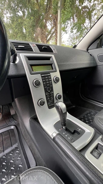 2013 Volvo C70 T5 – miniatura 10