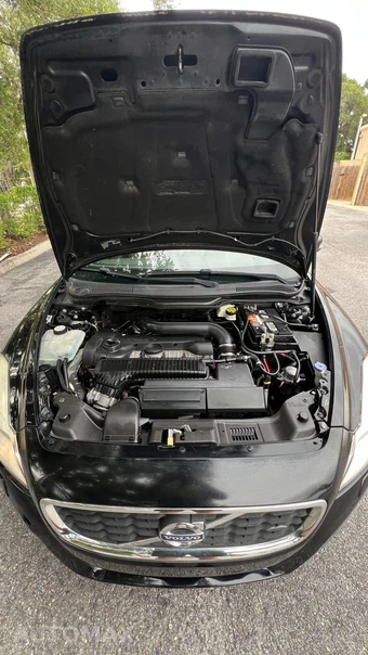 2013 Volvo C70 T5 – miniatura 16