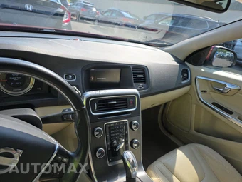 2013 Volvo S60 T5 Premier Plus – miniatura 11