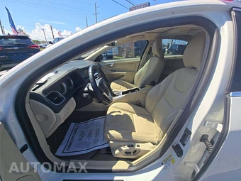 2013 Volvo S60 T5 Premier - miniatura 3
