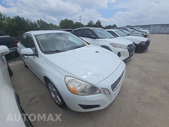 2013 Volvo S60 T5 – miniatura 3