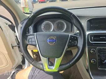 2013 Volvo S60 T5 – miniatura 10