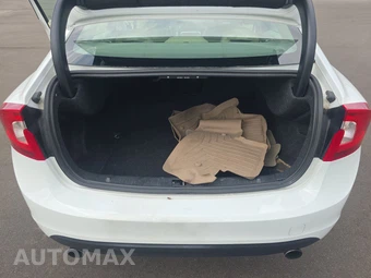 2013 Volvo S60 T5 – miniatura 16