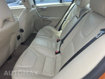 2013 Volvo S60 T5 - miniatura 13