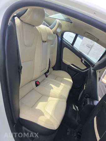 2013 Volvo S60 T6 – miniatura 16