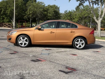2013 Volvo S60 - miniatura 3