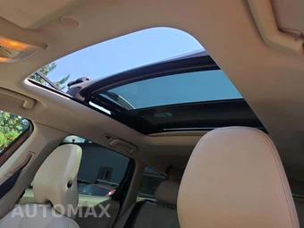 2013 Volvo XC60 T6 R-Design Platinum – miniatura 11