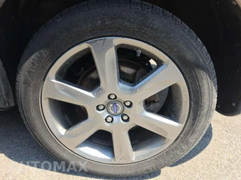 2013 Volvo XC60 T6 R-Design Platinum – miniatura 26