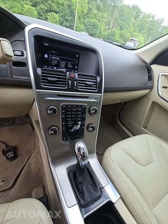 2013 Volvo XC60 T6 – miniatura 10