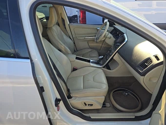 2013 Volvo XC60 T6 – miniatura 8