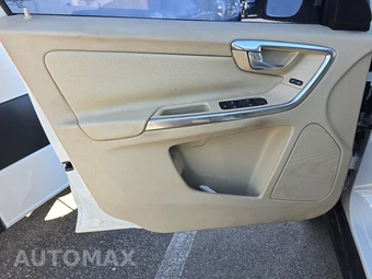 2013 Volvo XC60 T6 – miniatura 9