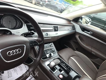 2014 Audi S8 – miniatura 11