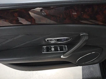2014 Bentley Flying Spur W12 - miniatura 9