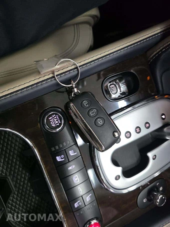 2014 Bentley Flying Spur W12 - miniatura 8