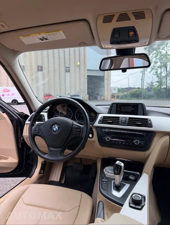 2014 BMW 3 Series Sedan 320i - miniatura 12