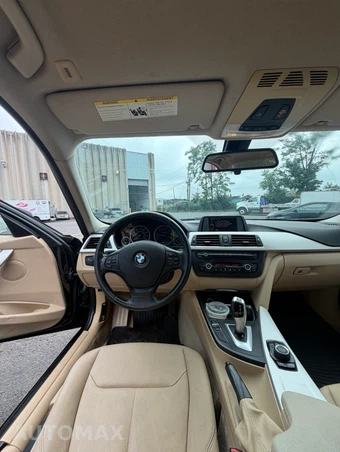 2014 BMW 3 Series Sedan 320i - miniatura 13