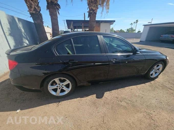 2014 BMW 3 Series Sedan 320i - miniatura 4